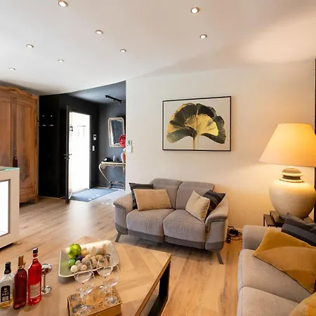 In With Private Pool, Cleaning Included Villa