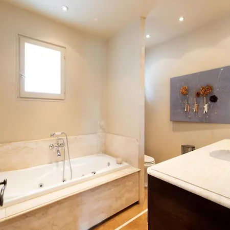 In With Private Pool, Cleaning Included Narbonne
