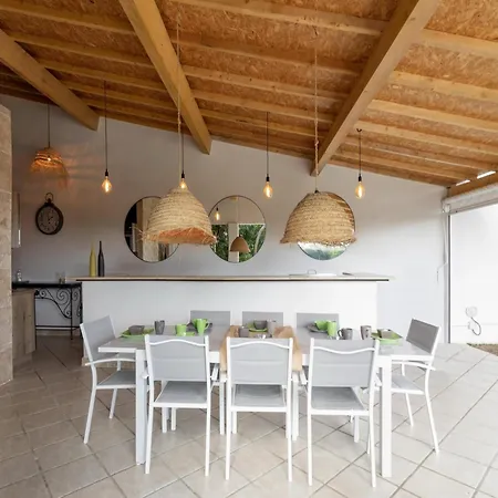 Villa In With Private Pool, Cleaning Included *
